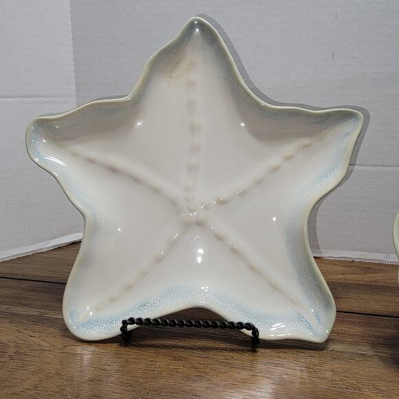 Set of 2 Shoreline Collection Hand Painted Glass Plates: Starfish & Seashell - Picture 2 of 8
